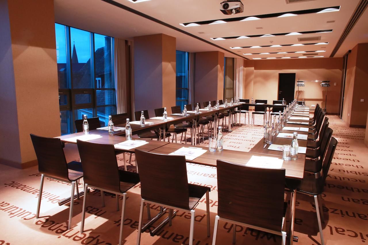 Отель Hotel Golden Tulip Ana Tower Sibiu Сибиу-27