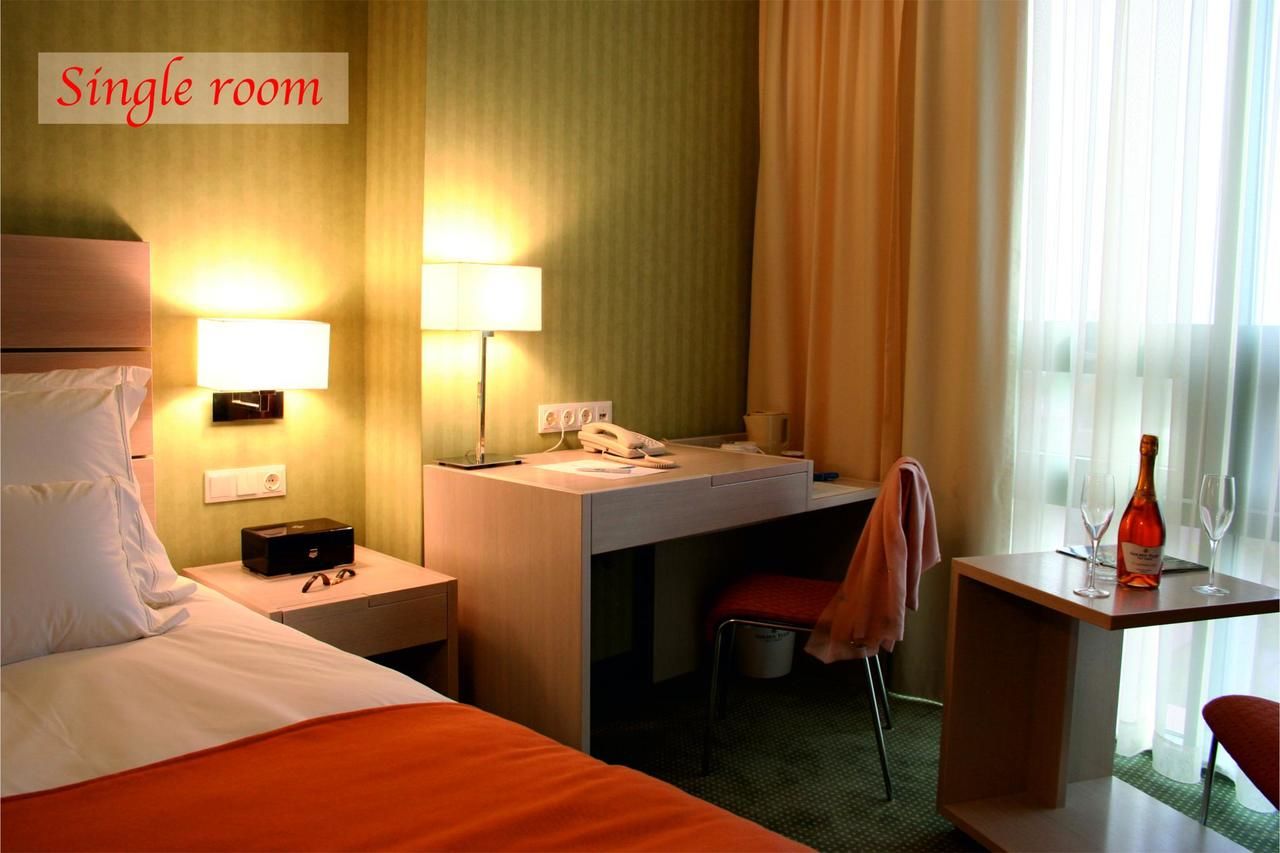 Отель Hotel Golden Tulip Ana Tower Sibiu Сибиу-30