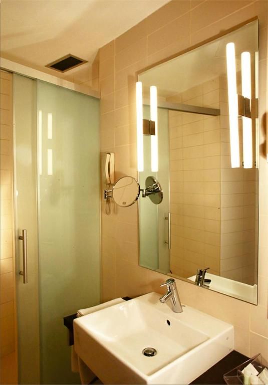 Отель Hotel Golden Tulip Ana Tower Sibiu Сибиу-52